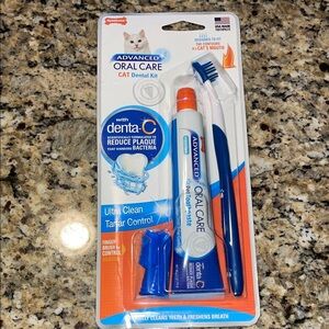 Cat toothbrush set